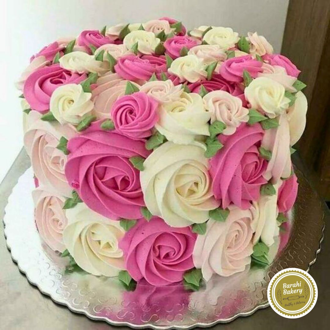 Creamy Vanilla Flower Cake